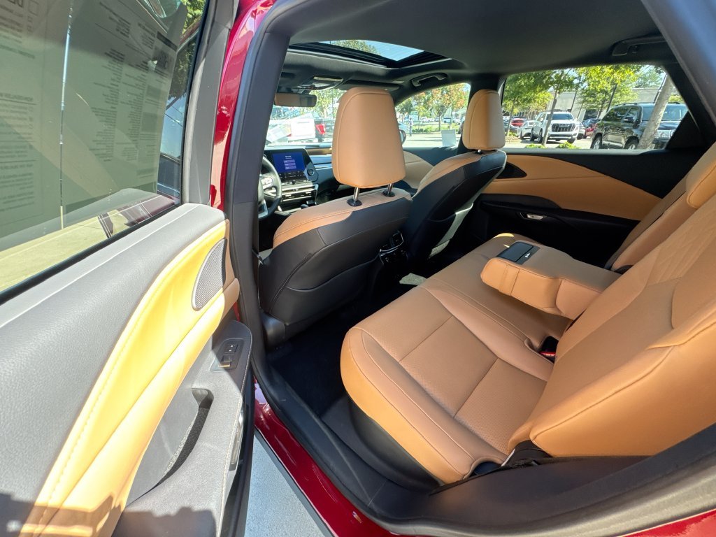 Certified Used 2026 Matador Red Lexus 350 image 33
