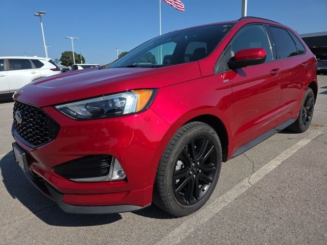 Used 2021 Red Ford ST Line image 3