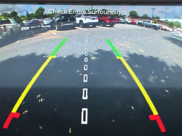 Used 2018 Black Jeep Altitude image 30