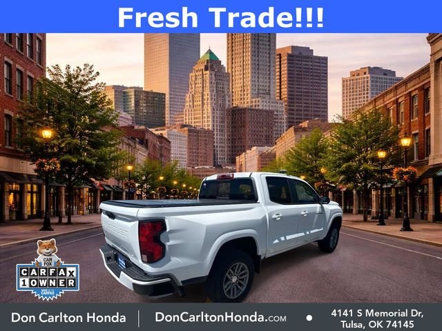 Used 2023 Summit White Chevrolet LT image 4