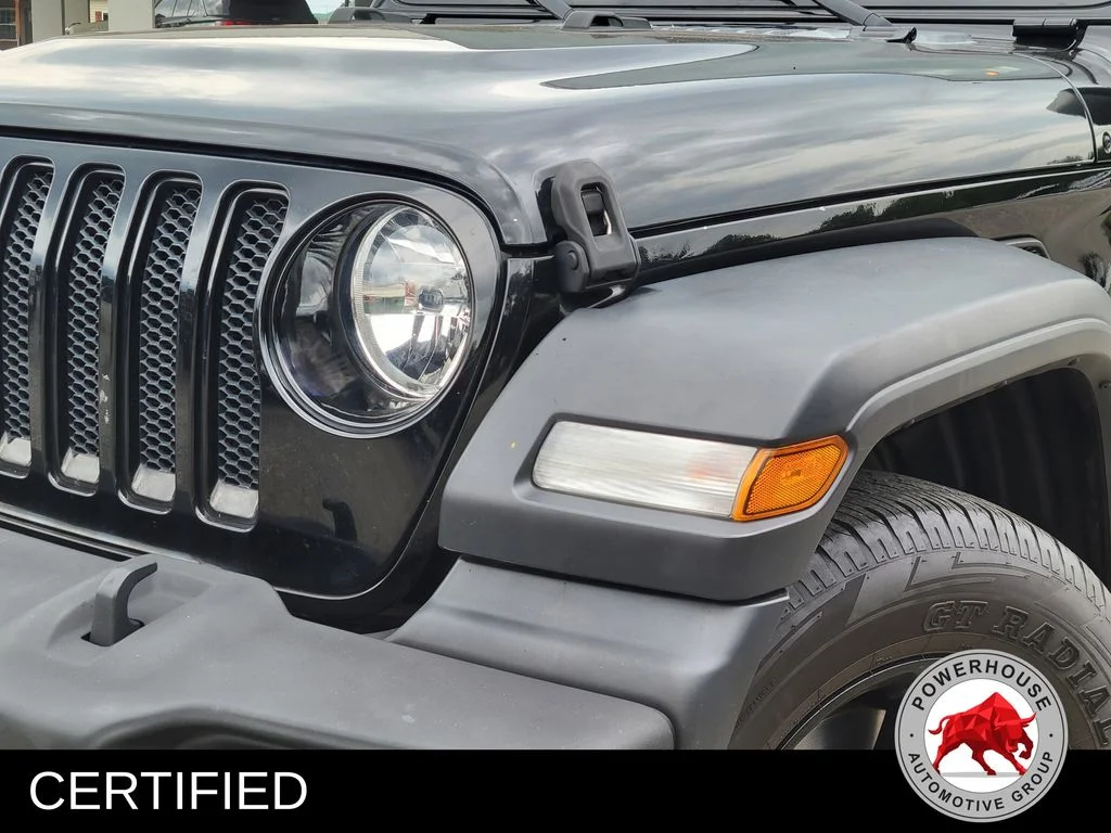 Used 2020 Black Jeep Unlimited Sport Altitude image 10