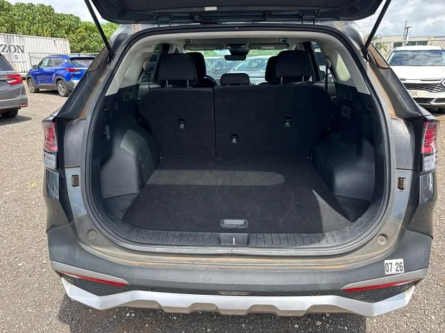 Certified Used 2023 Gray Kia LX image 19