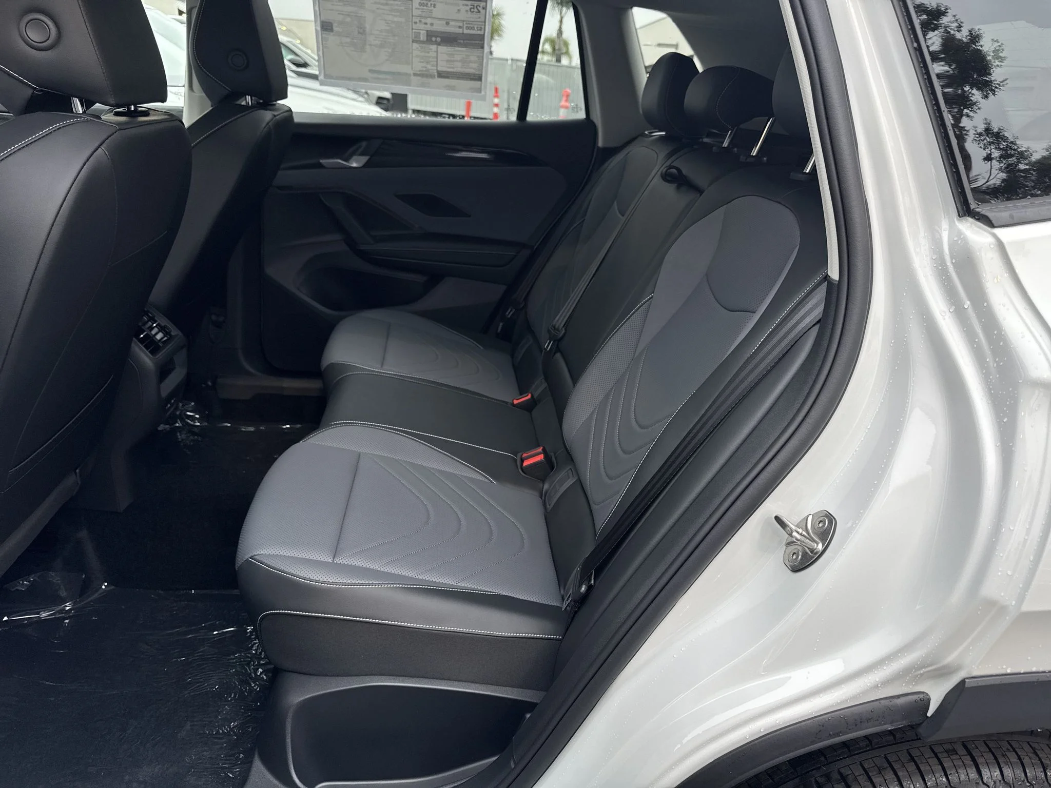 New 2026 Pure White Volkswagen SE image 32