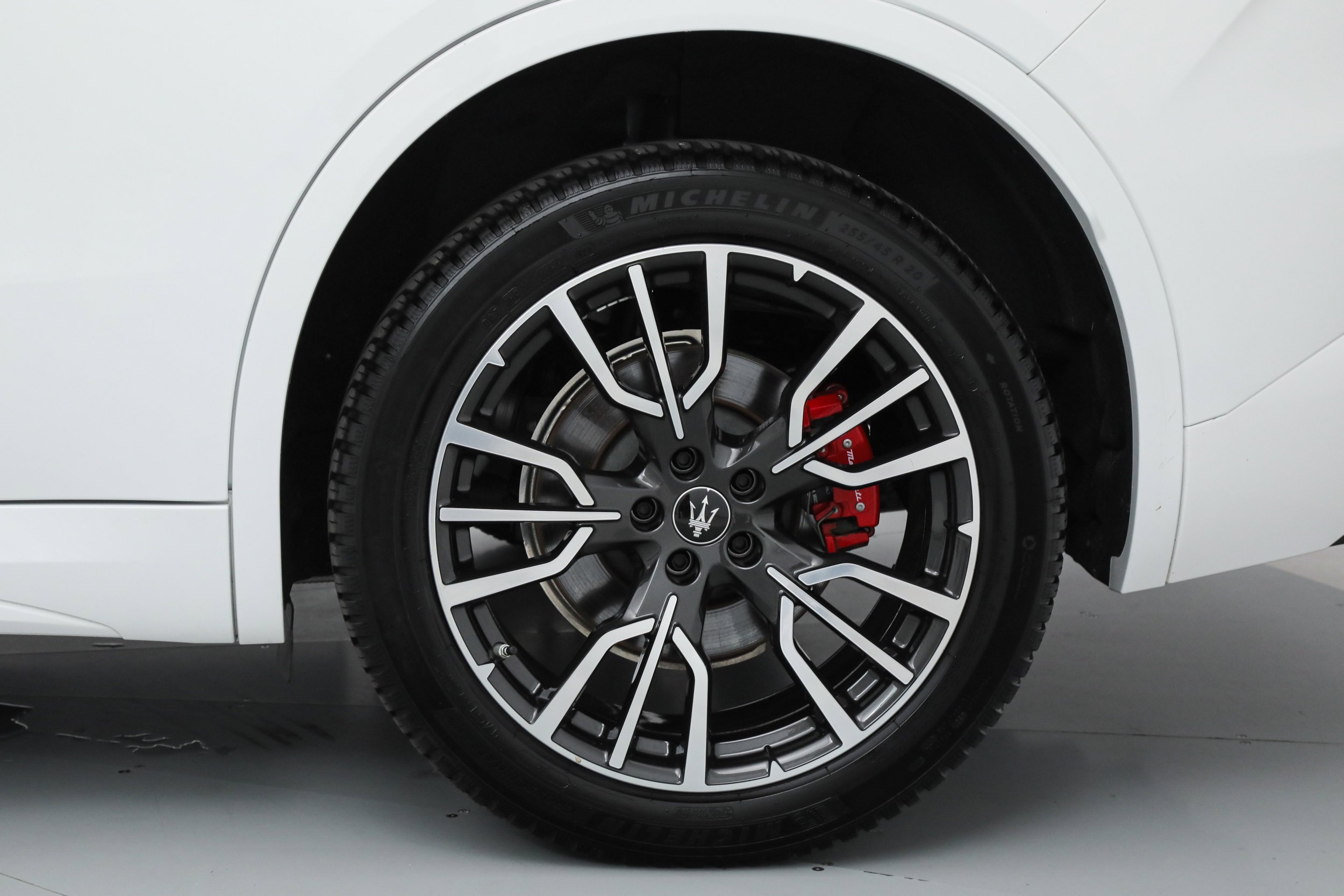 New 2025 White Maserati  image 24