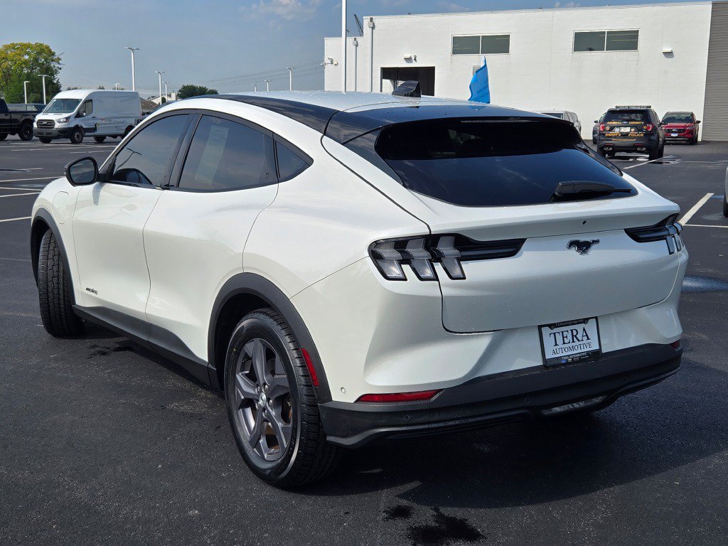 Certified Used 2023 Star White Ford Select image 14