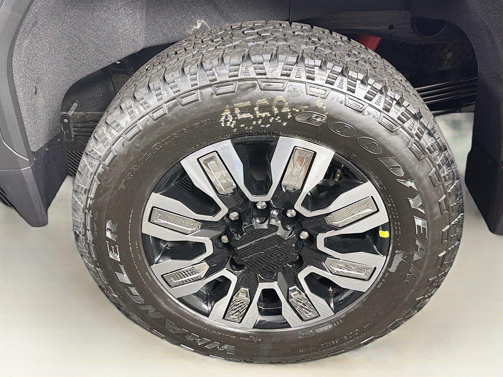 2026 GMC Sierra 2500HD Denali - Photo 36