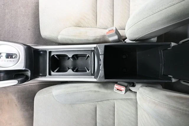 Used 2009 White Honda LX image 29