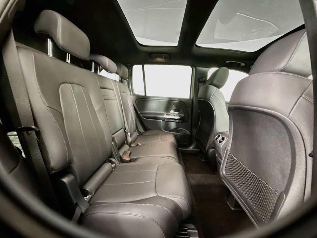 New 2026 Mountain Grey Metallic Mercedes-Benz GLB 250 image 25