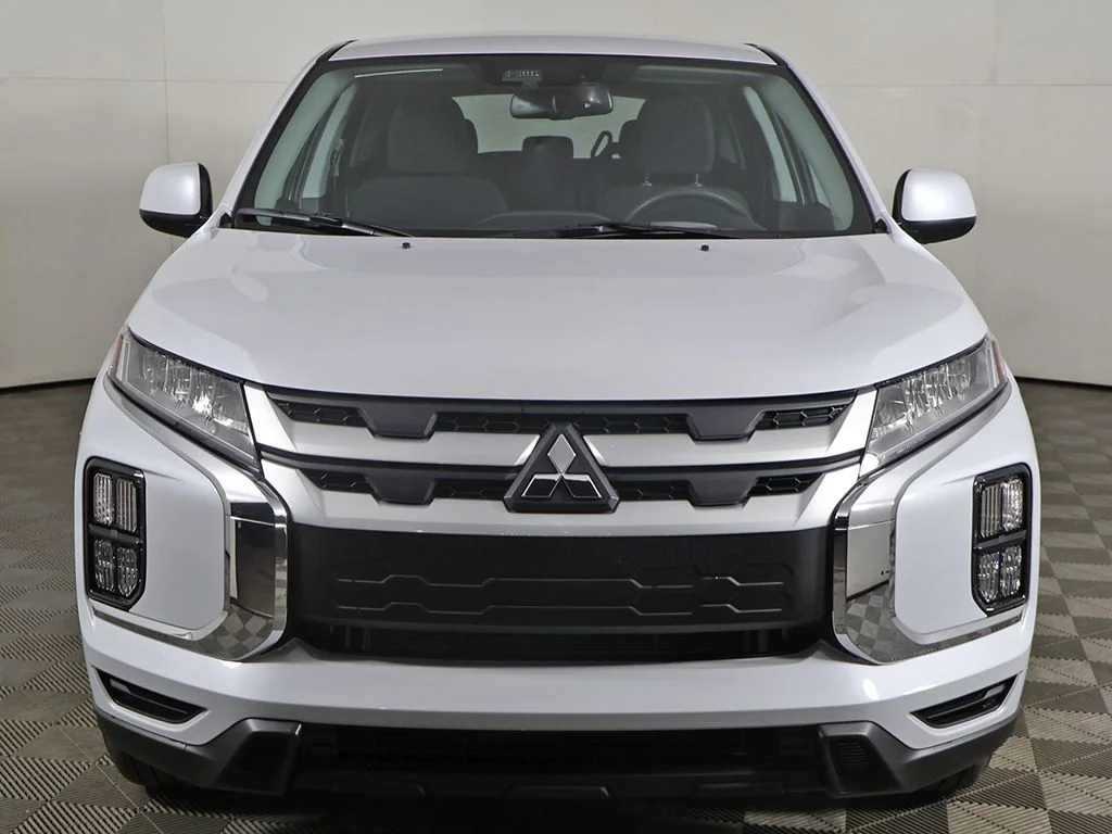 New 2026 White Mitsubishi 2.0 ES image 8