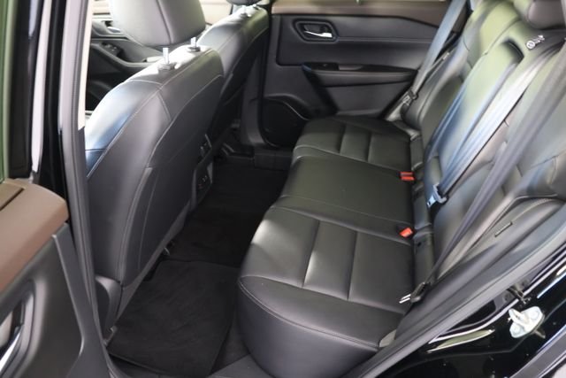 Used 2023 Black Nissan SL image 21