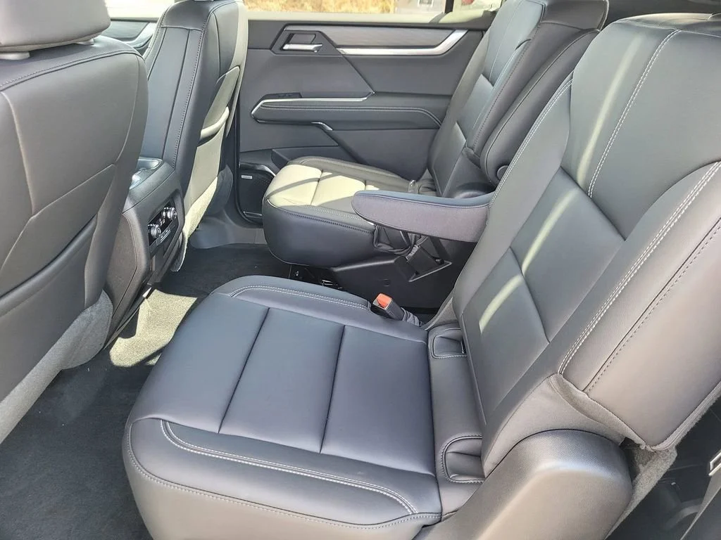 2026 GMC Acadia Elevation - Photo 8