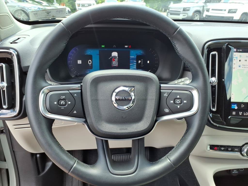 Certified Used 2025 Sage Green Metallic Volvo Ultra Dark Theme image 15