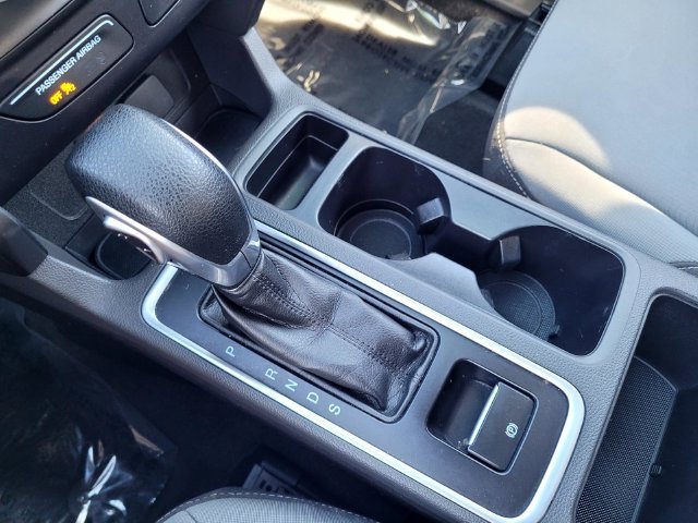 Used 2017 White Ford S image 19