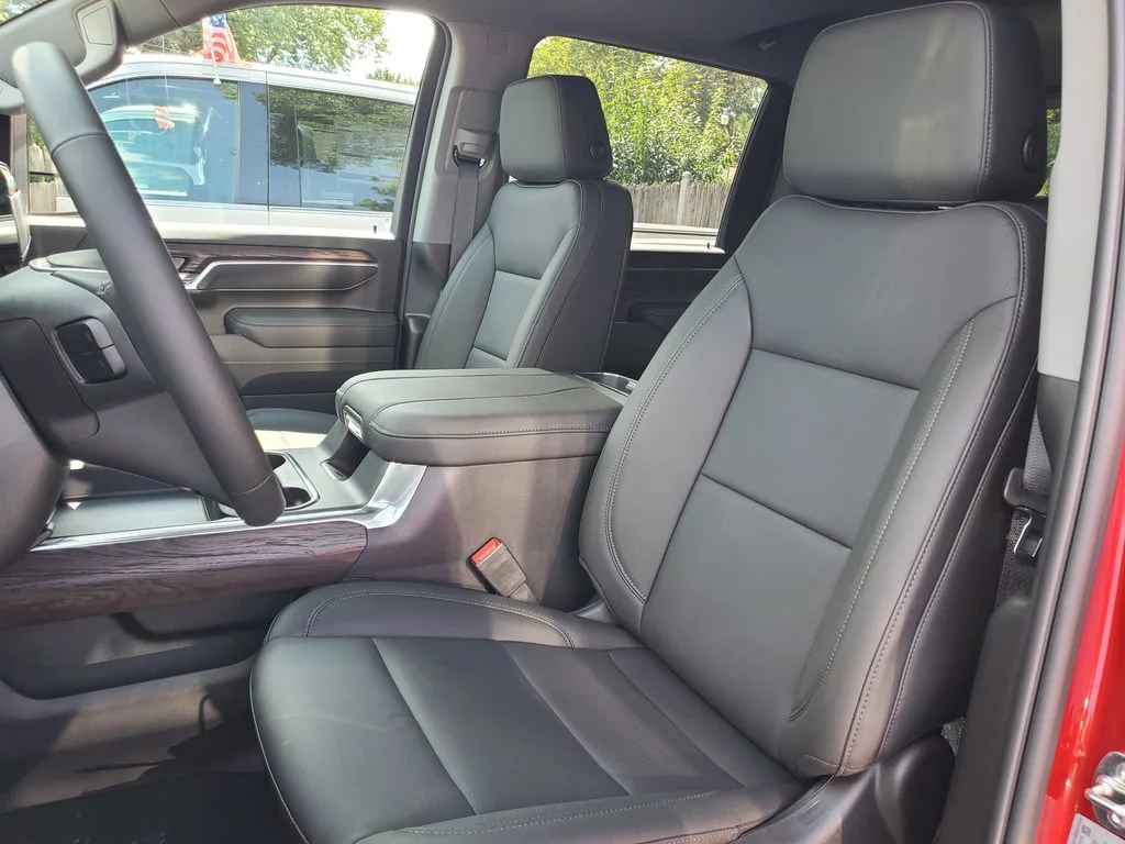 New 2026 Volcanic Red Tintcoat GMC SLT image 5