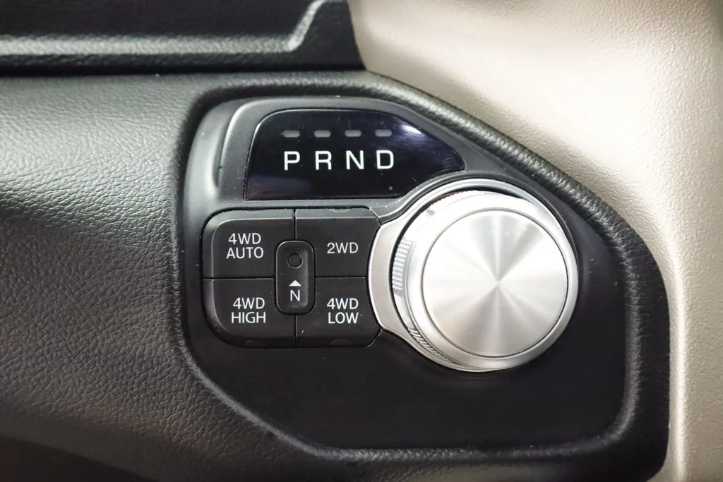 Certified Used 2019 Blue Ram Laramie image 32