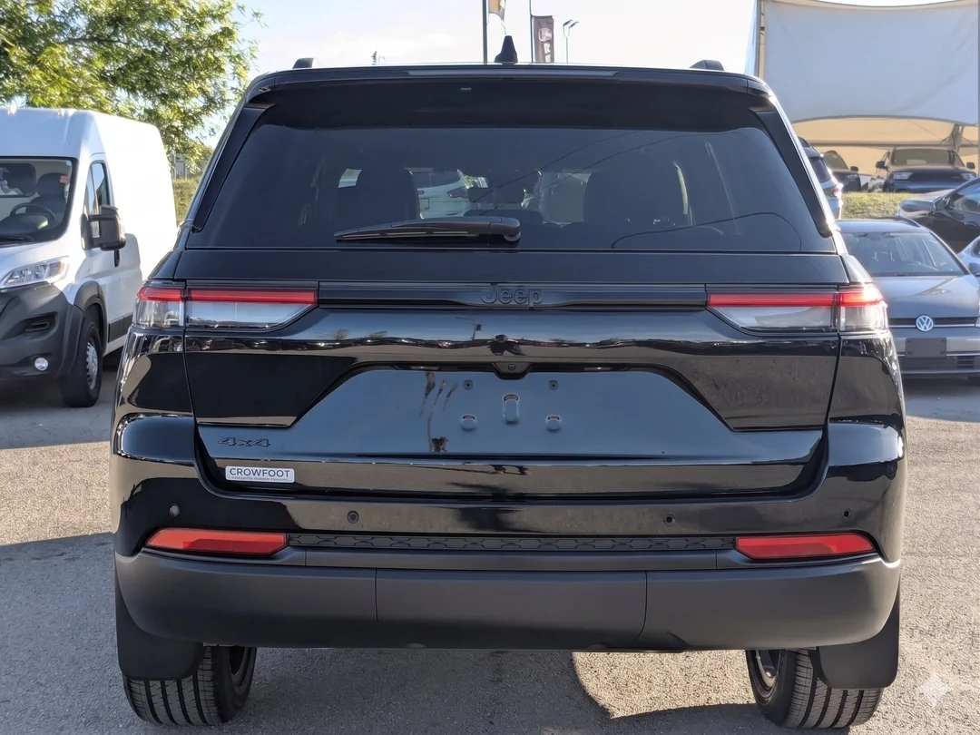 New 2026 Black Jeep Altitude - - 4x4 - Power Sunroof - Trailer Tow Pkg - 20 Black Wheels - Remote Start & More! image 7