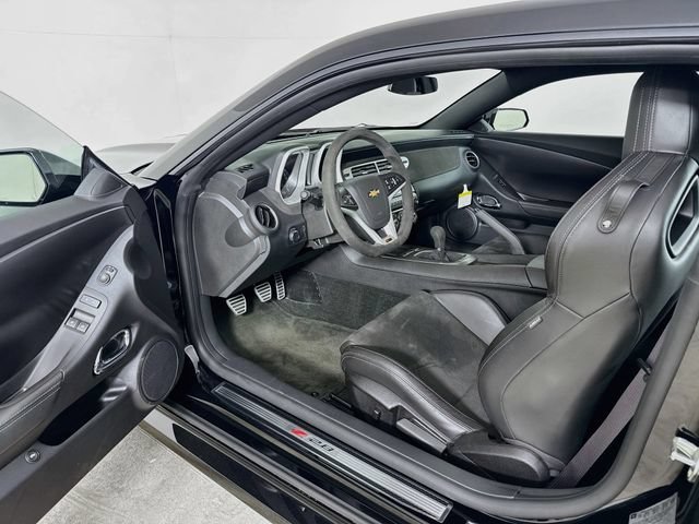 Used 2015 BLACK Chevrolet Z/28 image 3