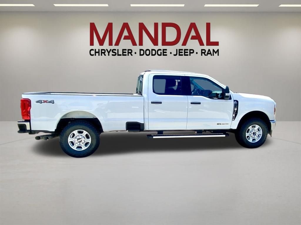 Used 2025 White Ford XLT image 5