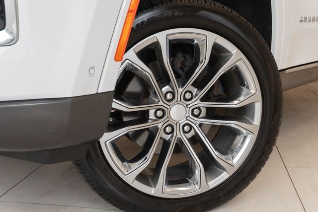 Used 2022 White Jeep Series II image 2