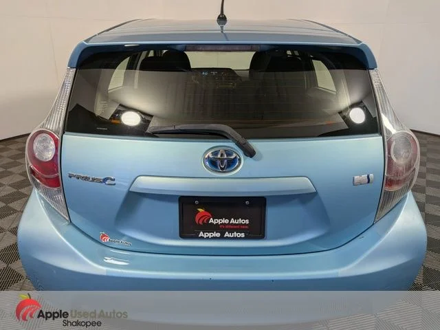 Used 2014  Toyota Two image 6