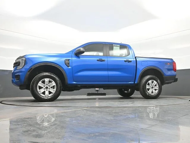 Used 2024 Blue Ford XL image 21