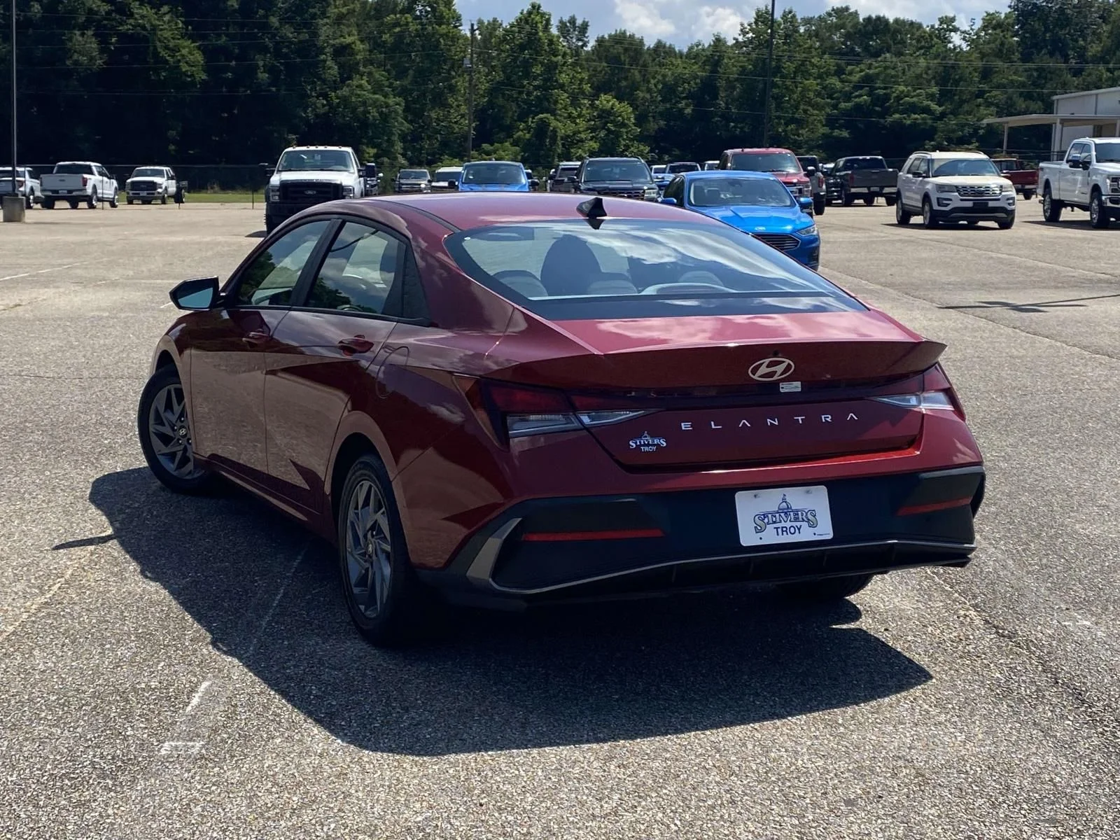 Used 2024 Red Hyundai SEL image 5