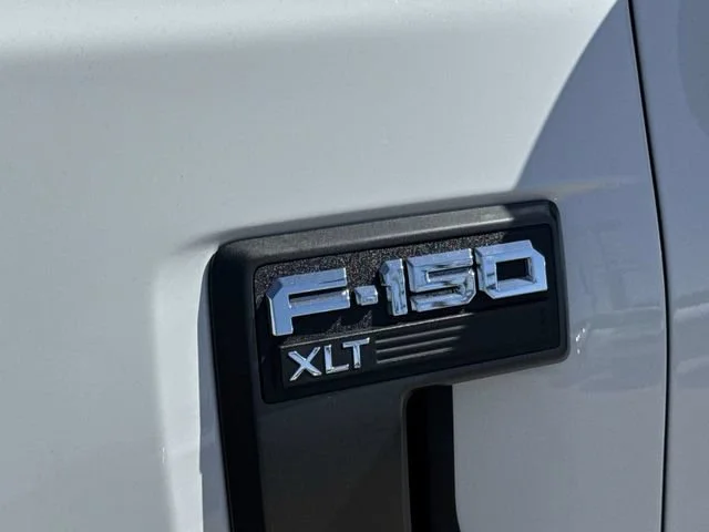 Used 2022 White Ford XL image 29
