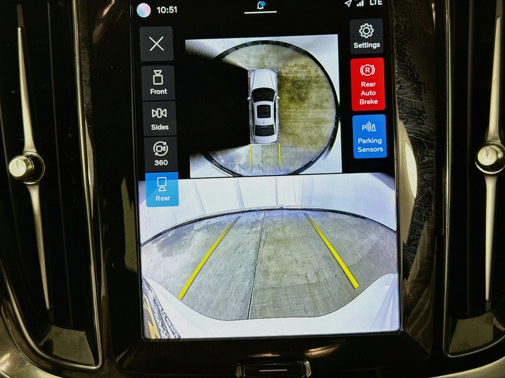 Used 2024 White Volvo Plus Dark Theme image 15