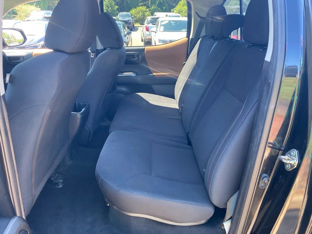 Used 2018 Black Toyota SR5 image 7