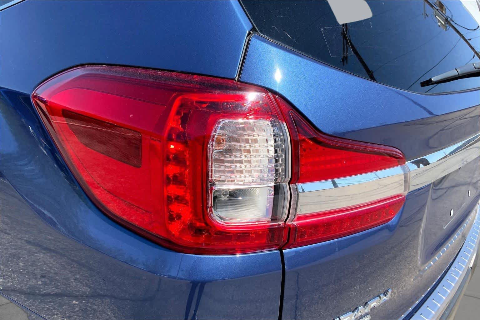 Used 2020 Abyss Blue Pearl Subaru Premium image 25