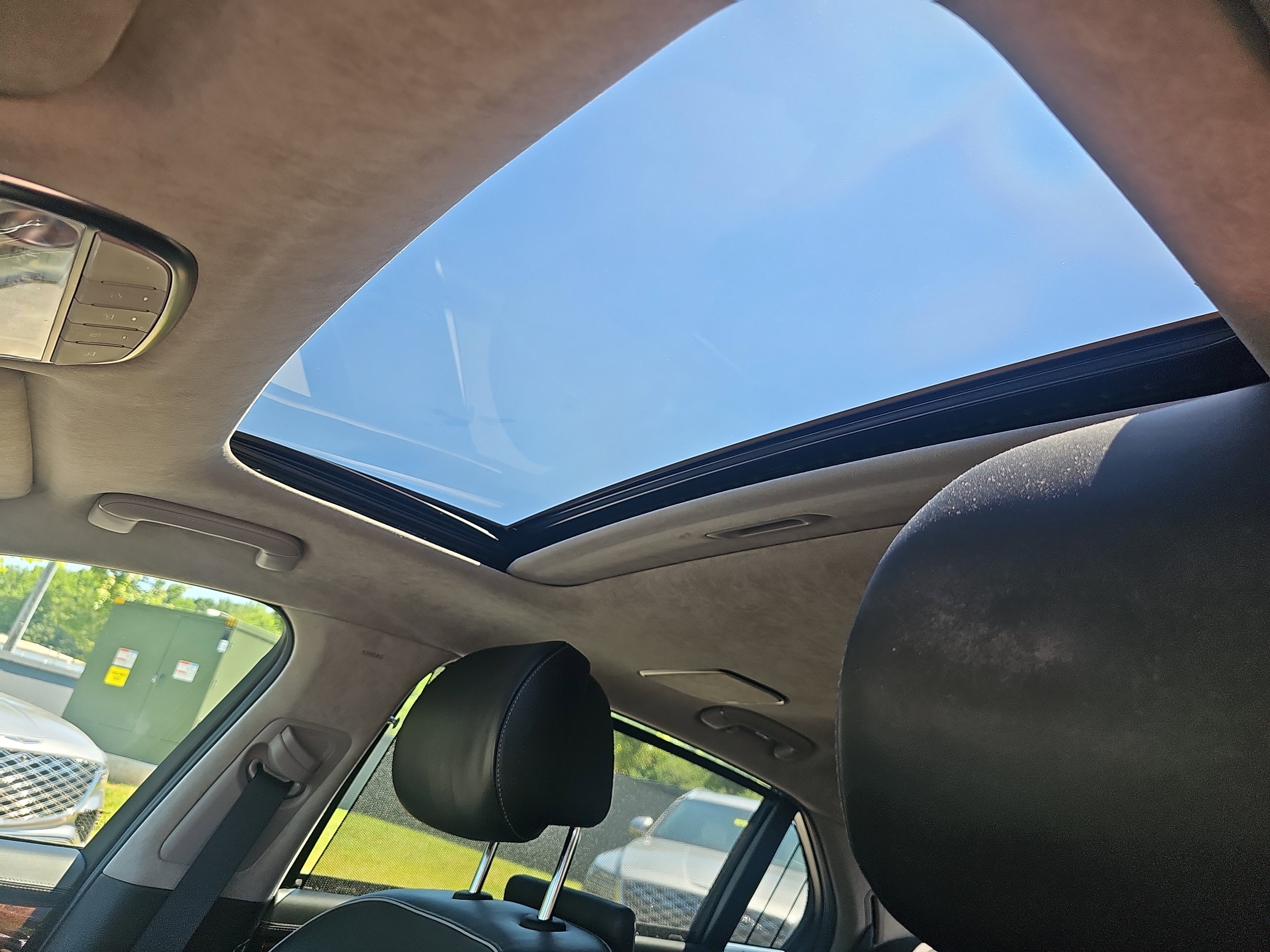 Used 2018 Gray Genesis 5.0L Ultimate image 30