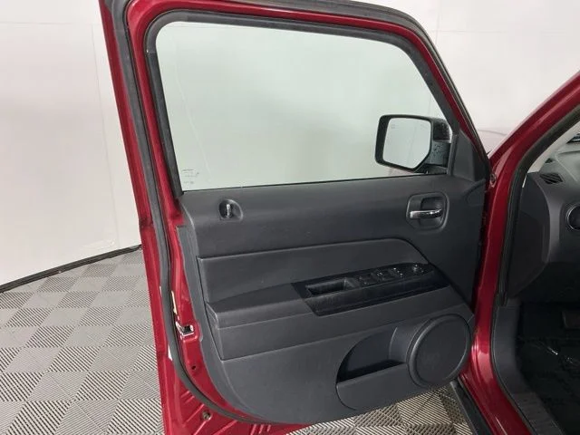 Used 2012 Red Jeep Sport image 11