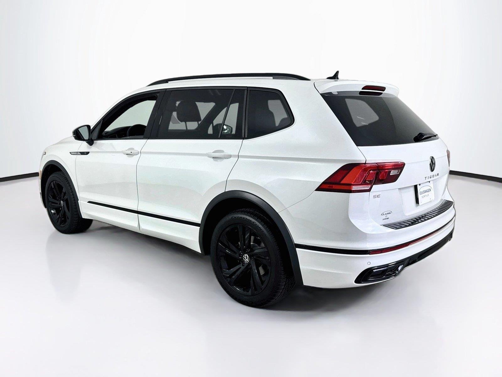 Used 2023 Opal White Pearl Volkswagen SE R-Line Black image 7