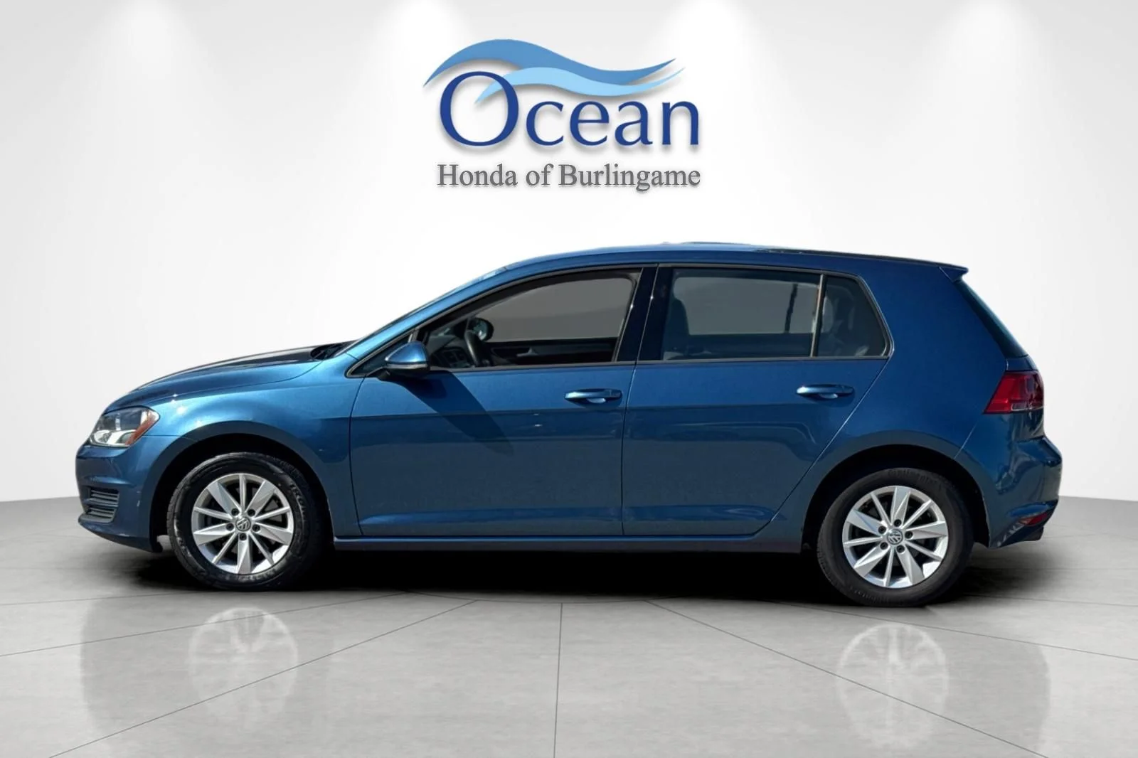 Used 2015 Lapiz Blue Metallic Volkswagen TSI SE 4-Door image 7