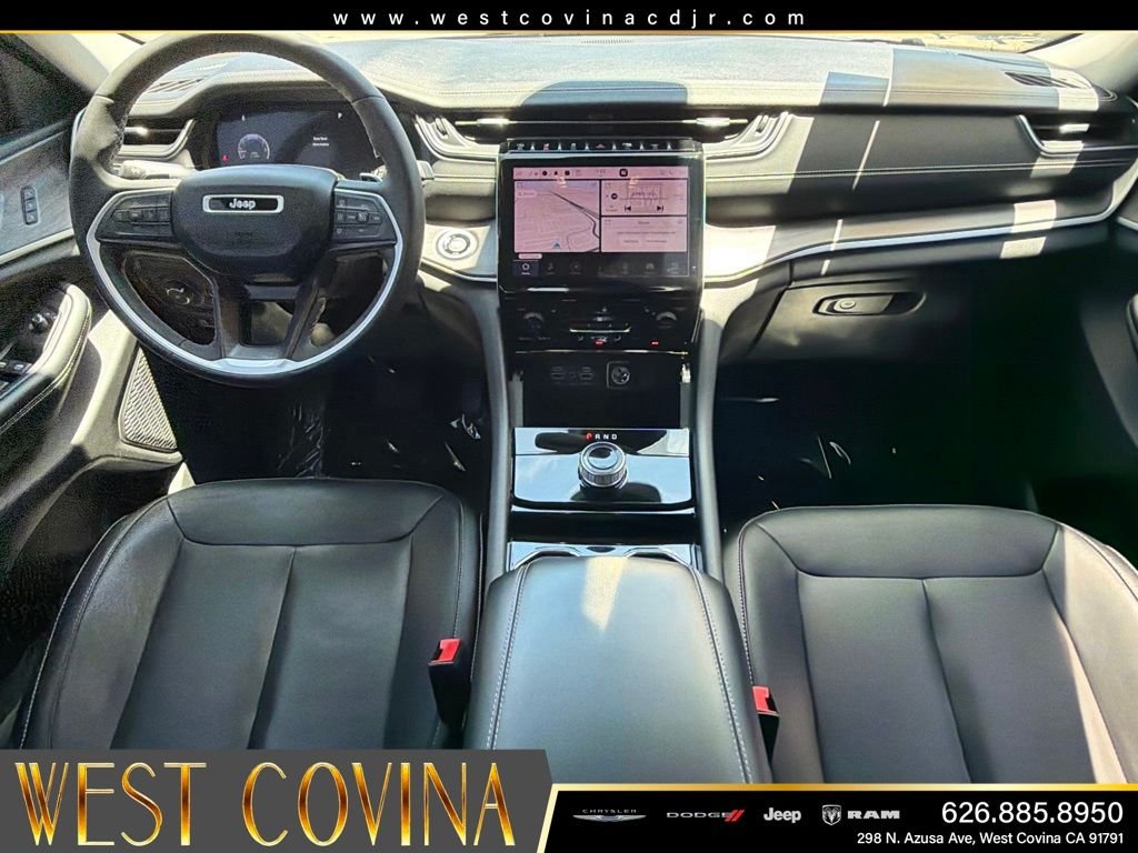 Used 2023 Silver Jeep Limited image 33