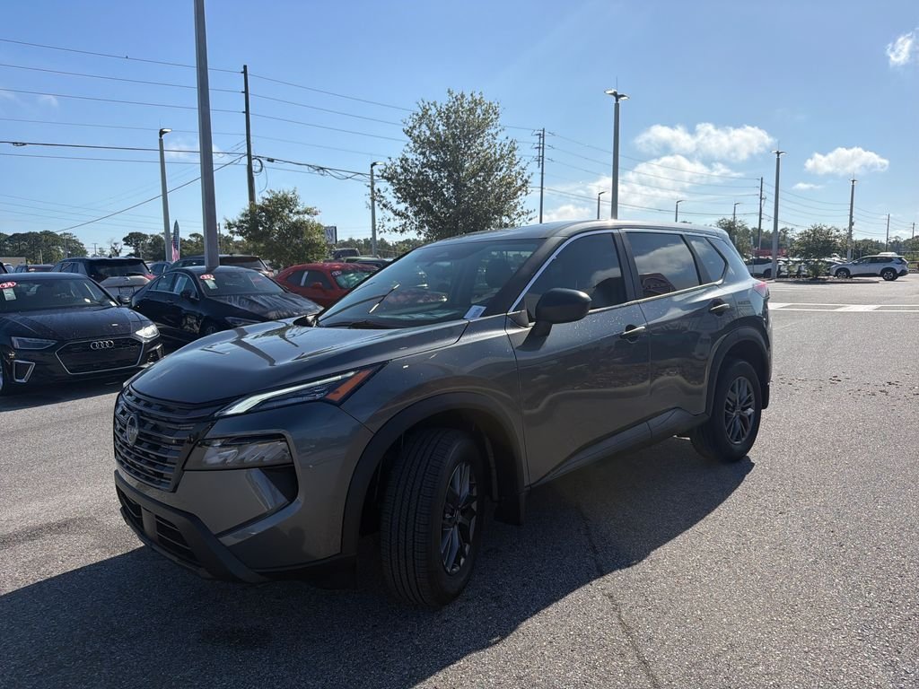 New 2026 Gray Nissan S image 3