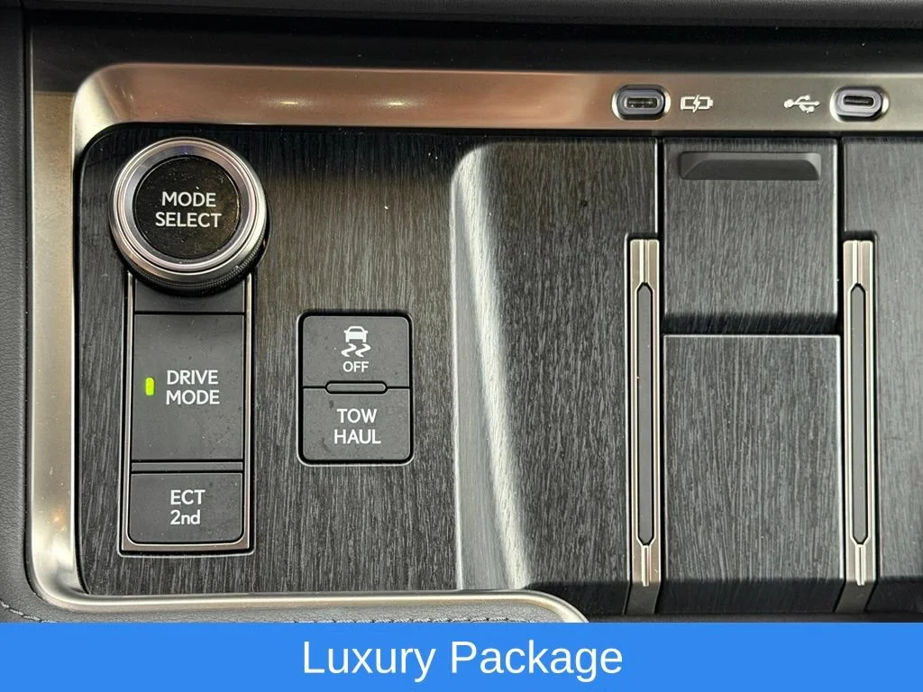 Used 2025 Gray Lexus Luxury image 10