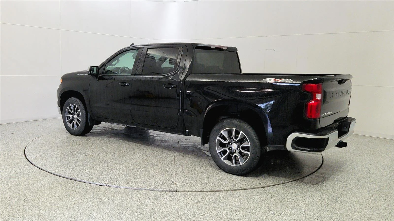 Used 2022 Black Chevrolet LT (2FL) image 5