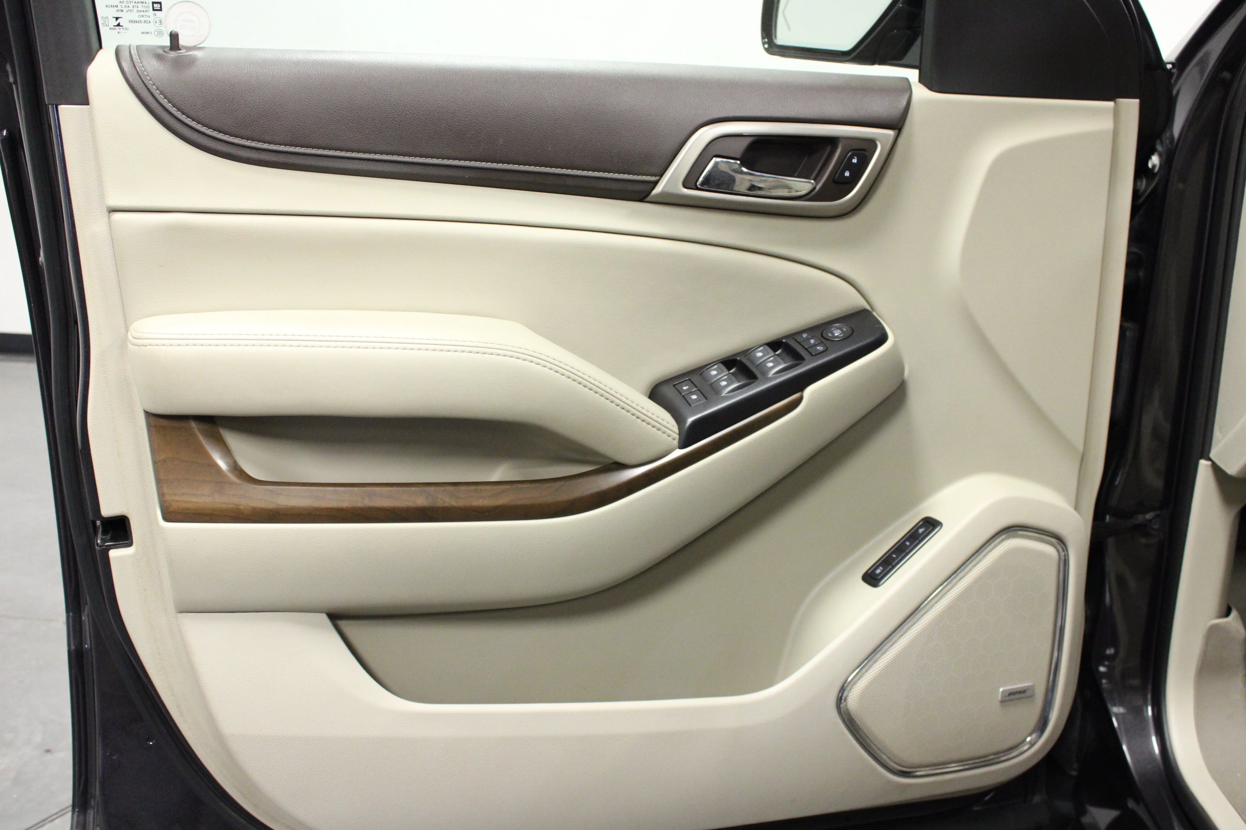 Used 2018 IRIDIUM METALLIC GMC Denali image 11