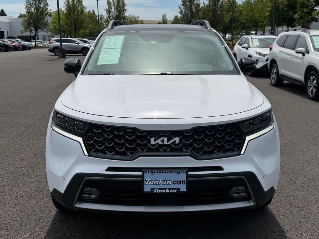Used 2022 Glacial White Pearl Kia X-Line SX Prestige image 3