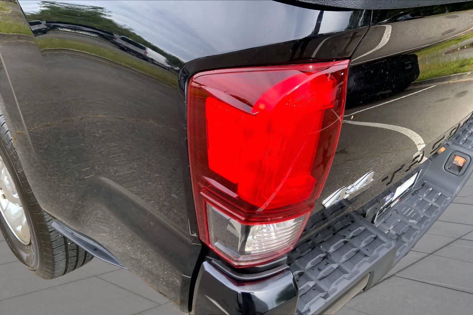 Used 2021 Midnight Black Metallic Toyota SR image 27