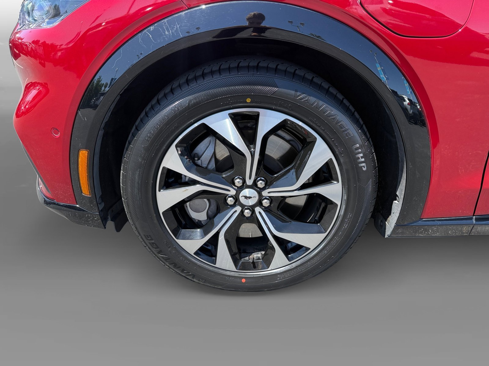 Used 2022 Red Metallic Ford Premium image 9