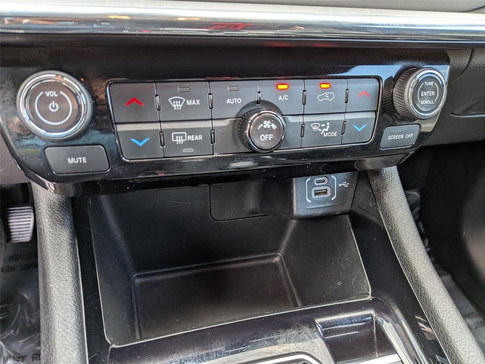 Used 2024 Black Clearcoat Jeep Limited image 23