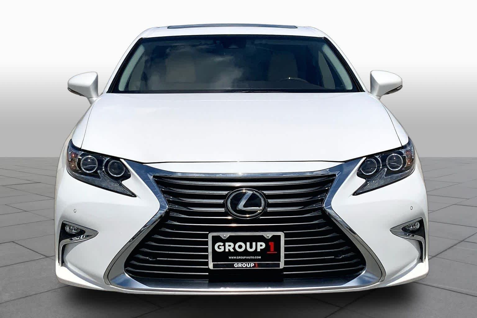 Pre-Owned 2017 Lexus ES 350