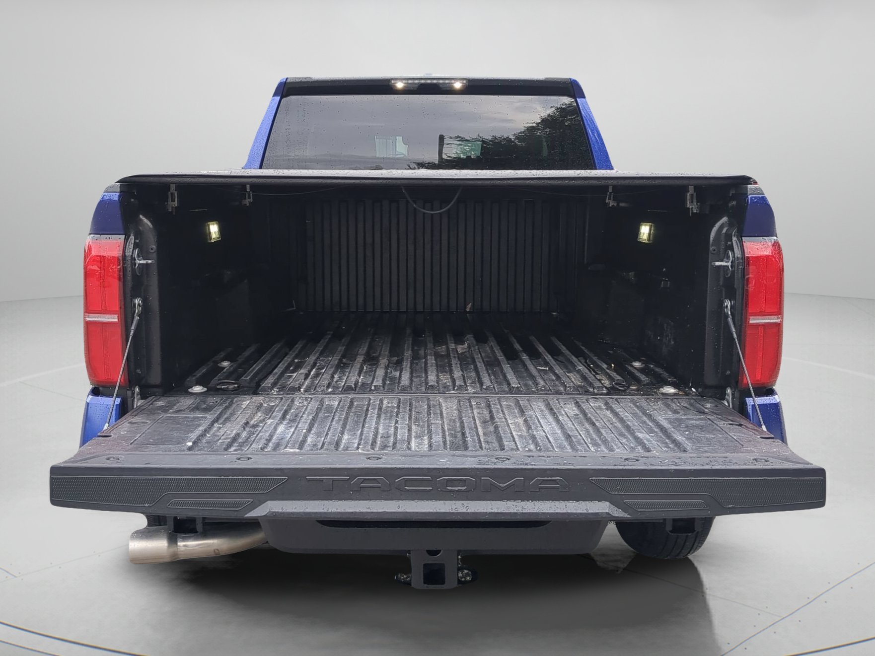 Used 2025 Blue Crush Metallic Toyota SR5 Crew Cab Pickup image 45