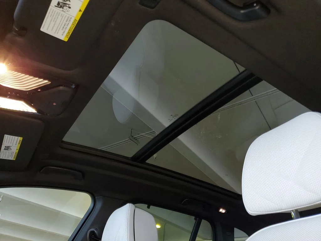Used 2026 White BMW sDrive40i image 17
