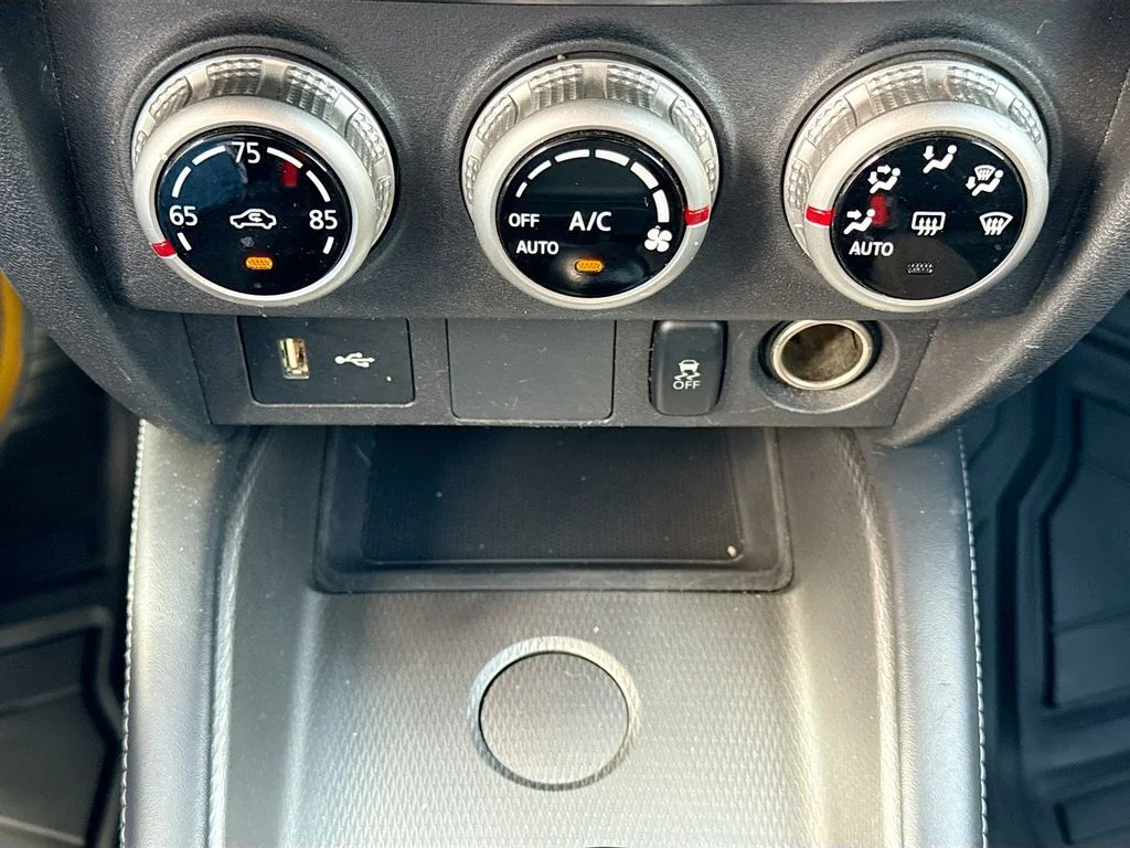 Used 2021  Mitsubishi 2.0 LE image 16