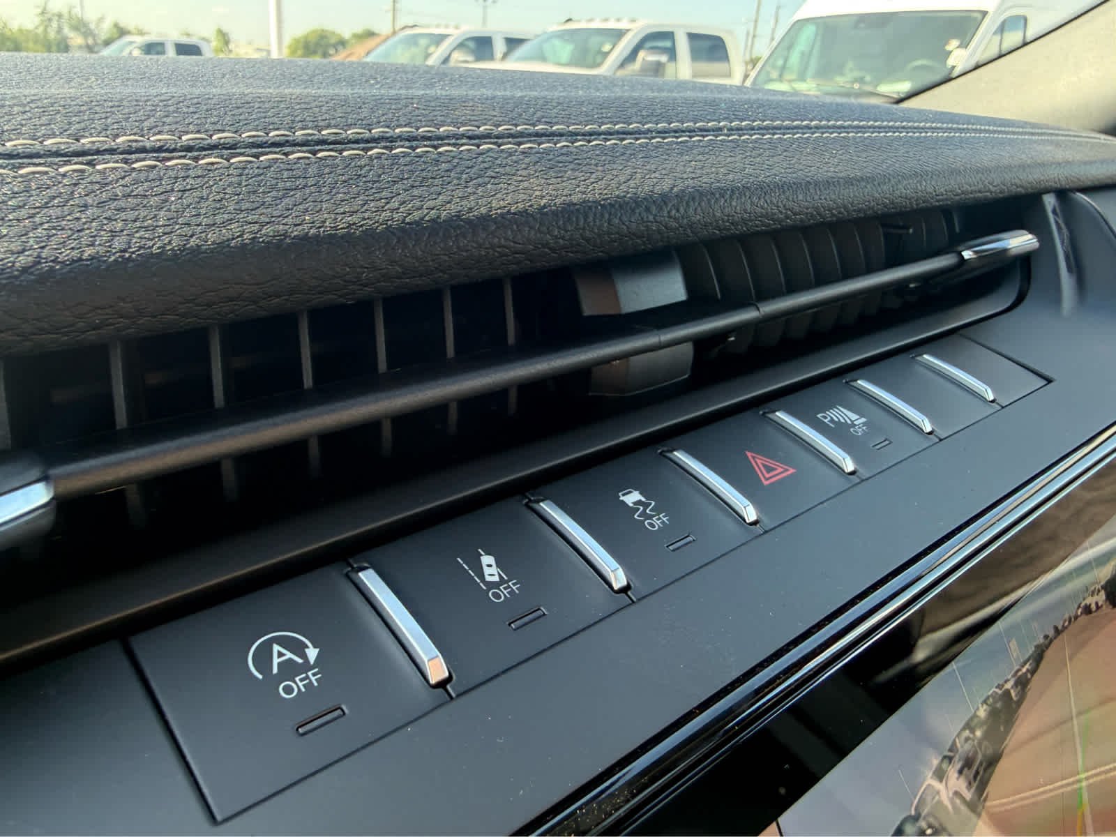 New 2026 Steel Blue Exterior Paint Jeep Limited Reserve image 23
