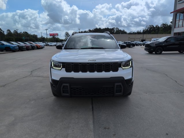 New 2026 Bright White Clear-Coat Exterior Paint Jeep Limited image 8