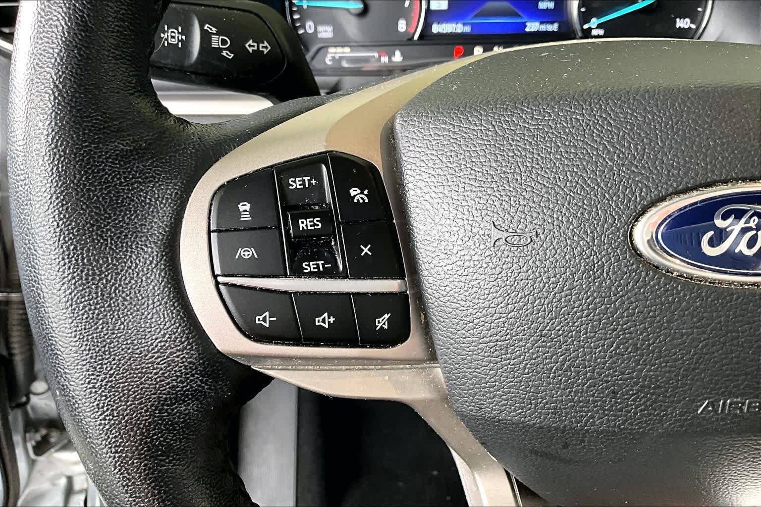 Used 2022 Iconic Silver Ford XLT image 24